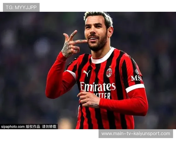 迈尼昂飞身将特奥·埃尔南德斯的乌龙回传球在门线上救出